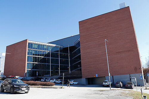 Tietotalo, Naulakatu 2