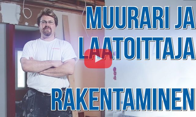 Muurari ja laatoittaja -mies työmaallaan.