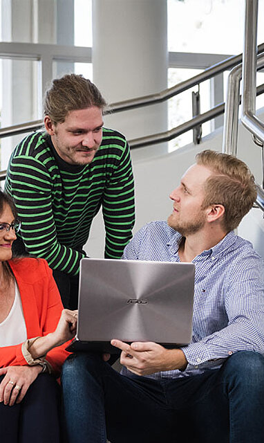 Media-alan ja viestintätekniikan koulutukset