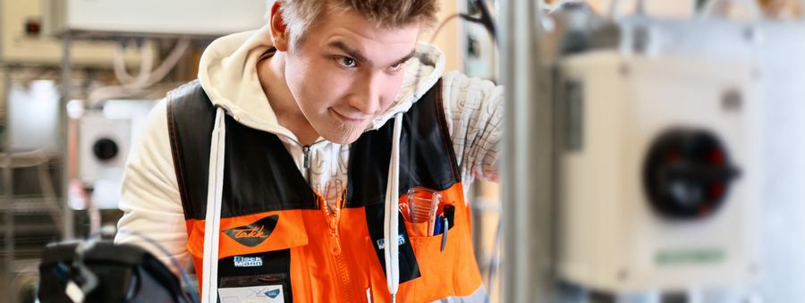 Päivityskoulutus sähköasentajille